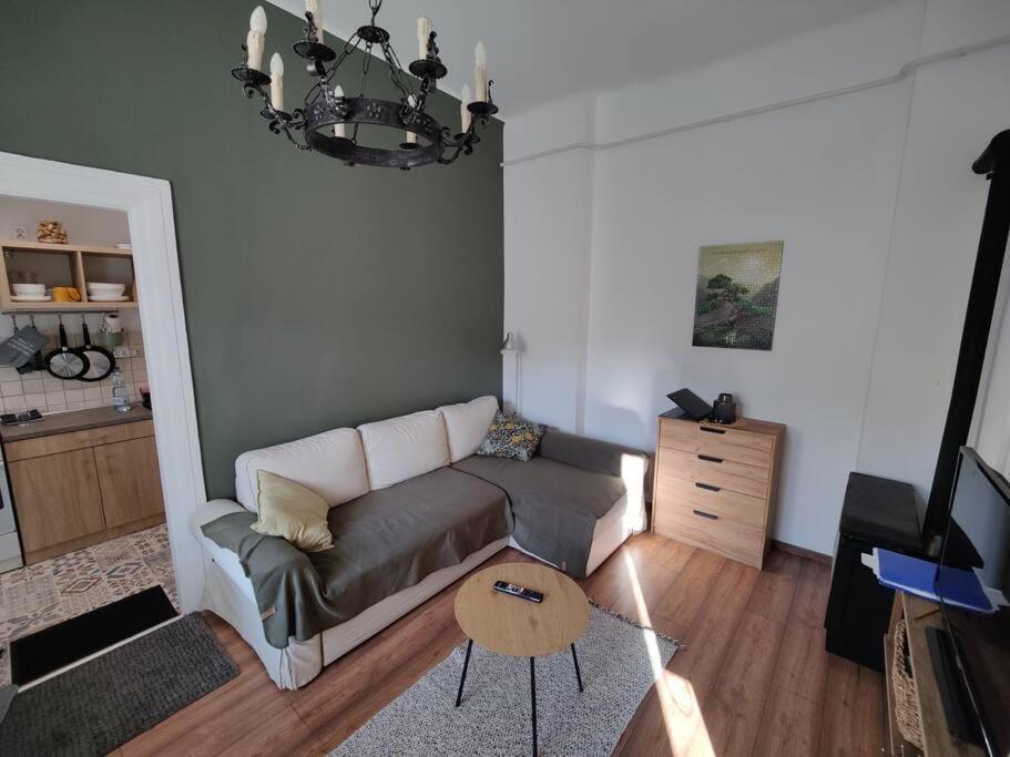 Ferencvarosi Tetoteraszos Apartamento *