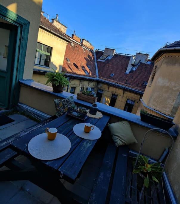 Ferencvarosi Tetoteraszos Apartment